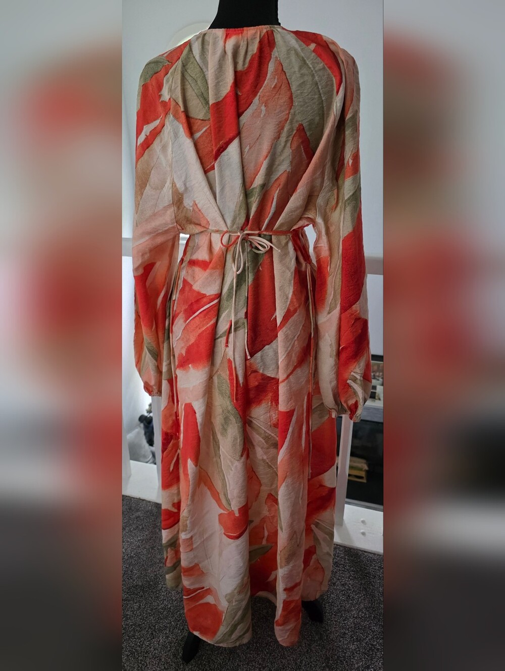 H&M Orange and Cream Watercolor V-Neck Long Sleeve Maxi Dress - Picture 3 of 4